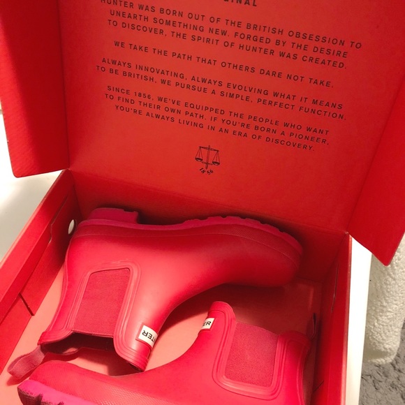 Hunter Rain Boots Coral - Picture 2 of 4